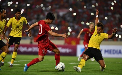 Song Hai phoi hop lap sieu pham, Viet Nam thang Malaysia tai vong loai World Cup 2022