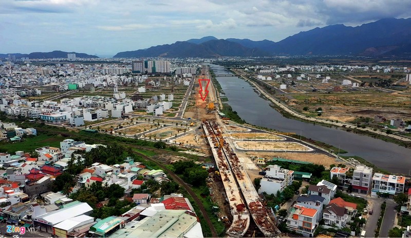 Du an BT 1.300 ty doi dat vang o san bay Nha Trang dang 