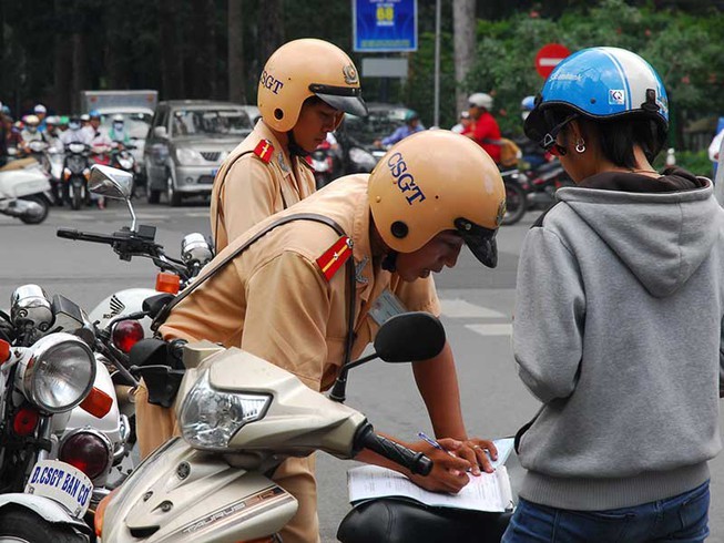 Se xu phat giao thong tu hinh anh nguoi dan cung cap