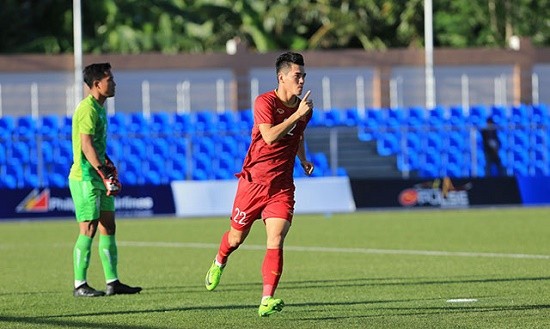 Nghien nat U22 Lao, U22 Viet Nam khang dinh uy the tai SEA Game 30-Hinh-6