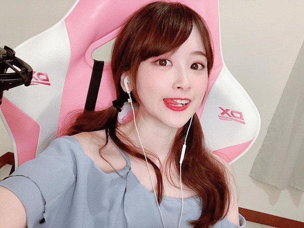 Nang streamer dua tieu chuan tim ban trai, ngan anh em xep hang dang ki-Hinh-3