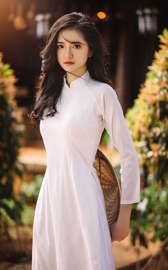 Nu sinh Duoc gay thuong nho voi loat anh ao dai khoe ve ngoai tinh khoi