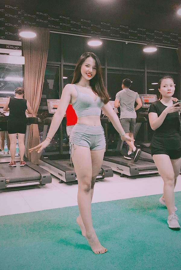 Hot girl phong gym ke chuyen tinh 