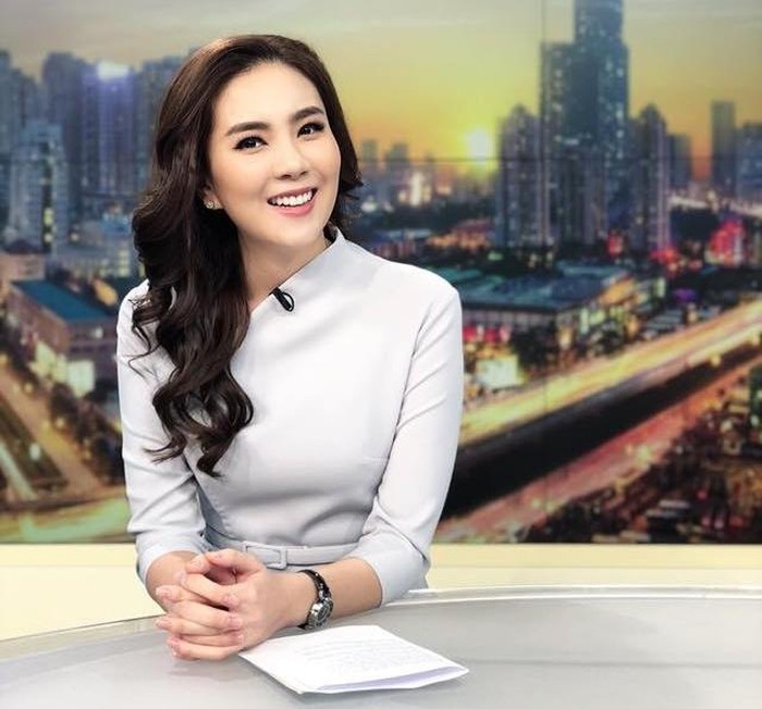 Dan mang to mo chuyen it biet ve nu MC xinh nhat VTV-Hinh-8