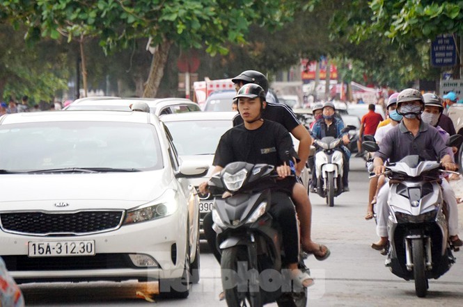 Bai bien Do Son that thu dip nghi le Quoc te lao dong 1/5-Hinh-6