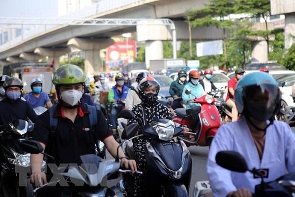 Nang nong bao trum ca nuoc, chieu toi va dem co mua dong