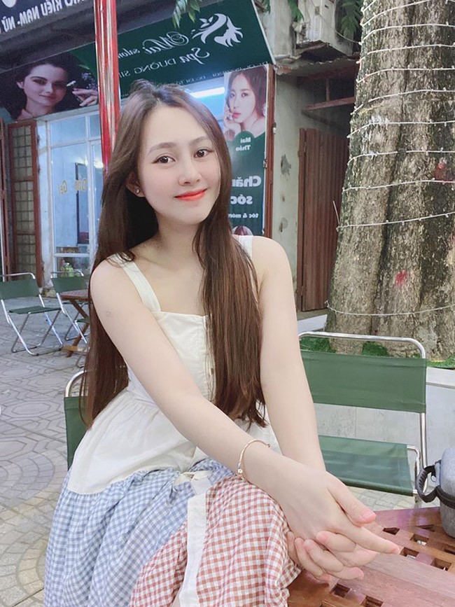 Hot girl Viet dinh dang Youtube ngay ay gio ra sao?-Hinh-6