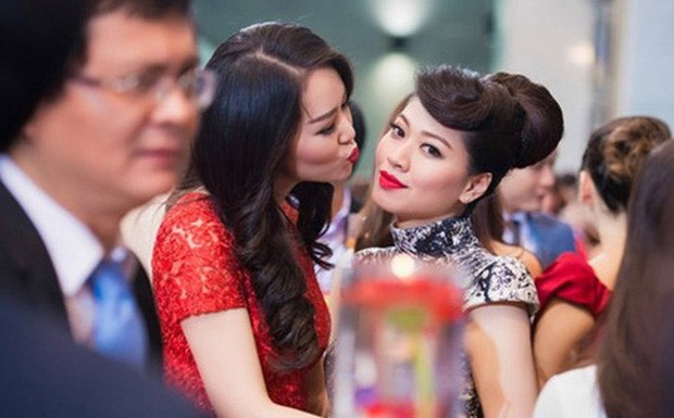 BTV Ngoc Trinh va Thuy Van tung 