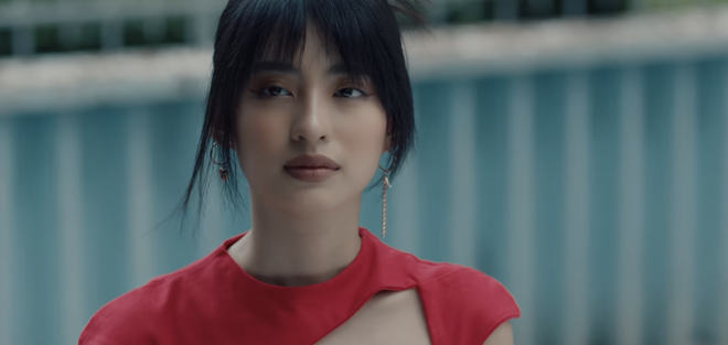 Hot girl lai Viet - Phap  lo than thai ngut troi trong MV moi