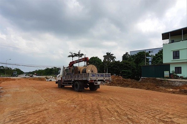 Du an Dai hoc Quoc gia Ha Noi tai Hoa Lac: Bao gio het con 