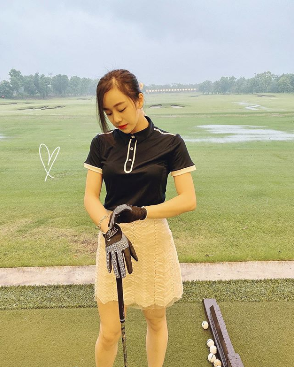 Gia nhap dan hot girl choi golf, Nha Tien nhan du nhan xet-Hinh-2