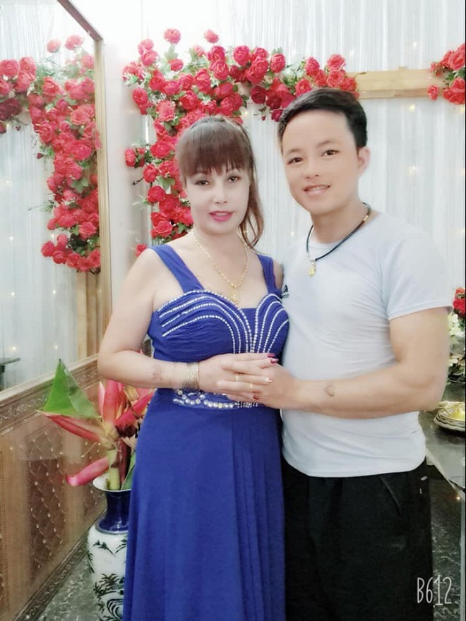 Co dau 62 tuoi tai xuat, CDM tu hoang hot den tranh cai-Hinh-12