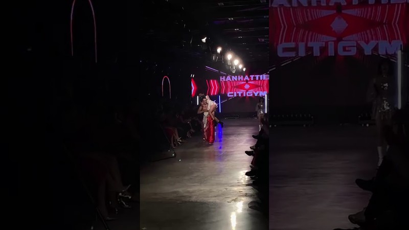 Di catwalk nga dau, hot girl 