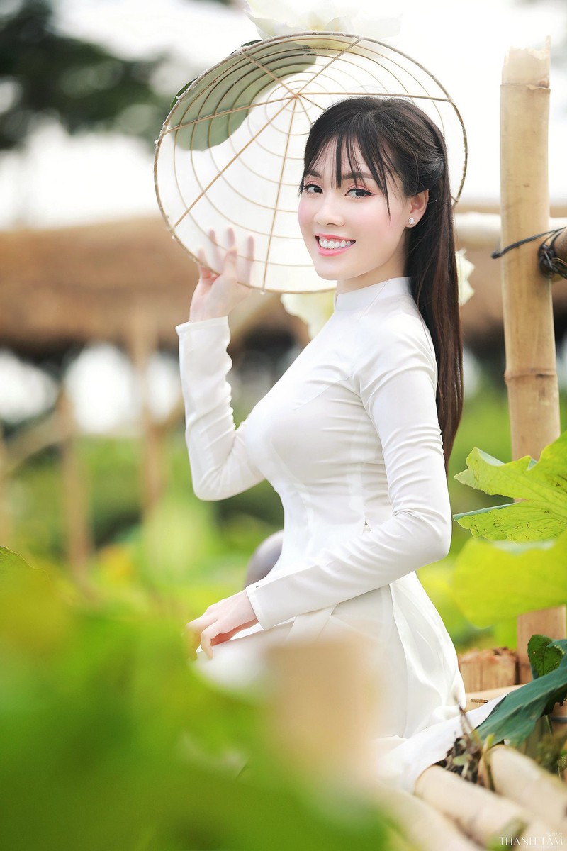 Khoe toc moi, nu giang vien hot girl duoc khen xinh nhu bup be-Hinh-6