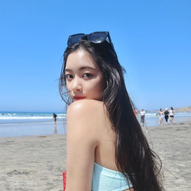 Gia nhap duong dua bikini, gai xinh Hai Phong khien netizen ngam la me-Hinh-2