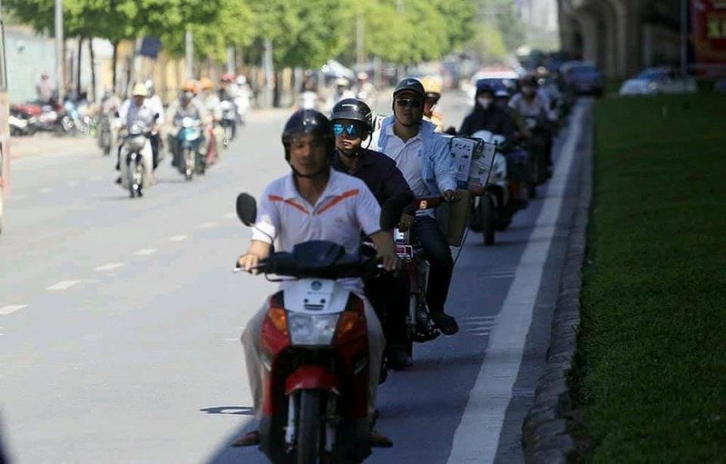 Ngay nang phai ra duong, dau la 