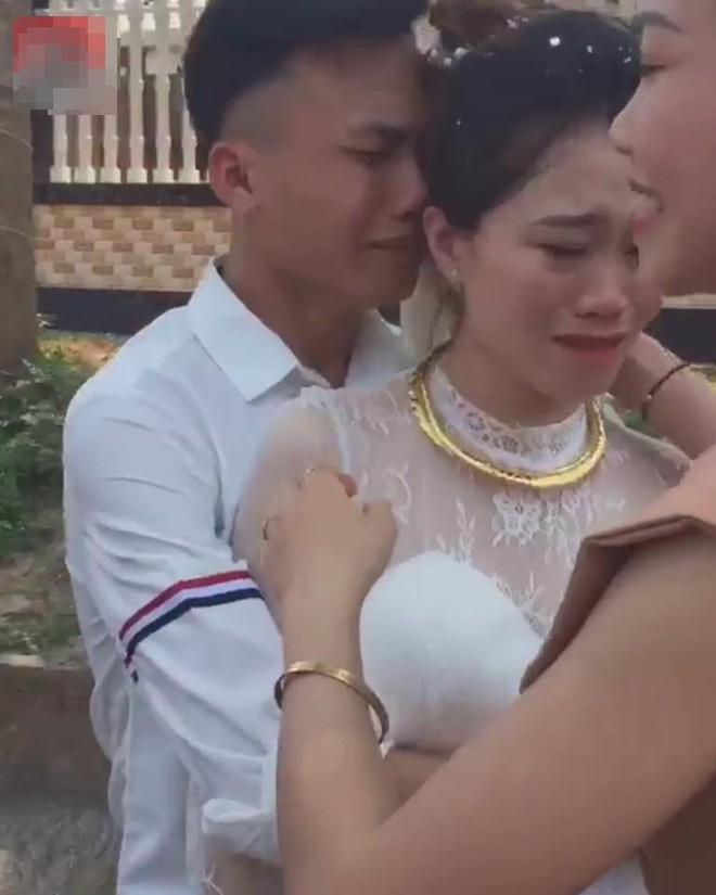 Chi gai di lay chong, bieu cam cua cau em trai gay bat ngo-Hinh-8