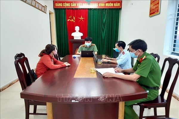 Xu phat doi tuong thong tin sai su that ve khu cach ly tren mang xa hoi