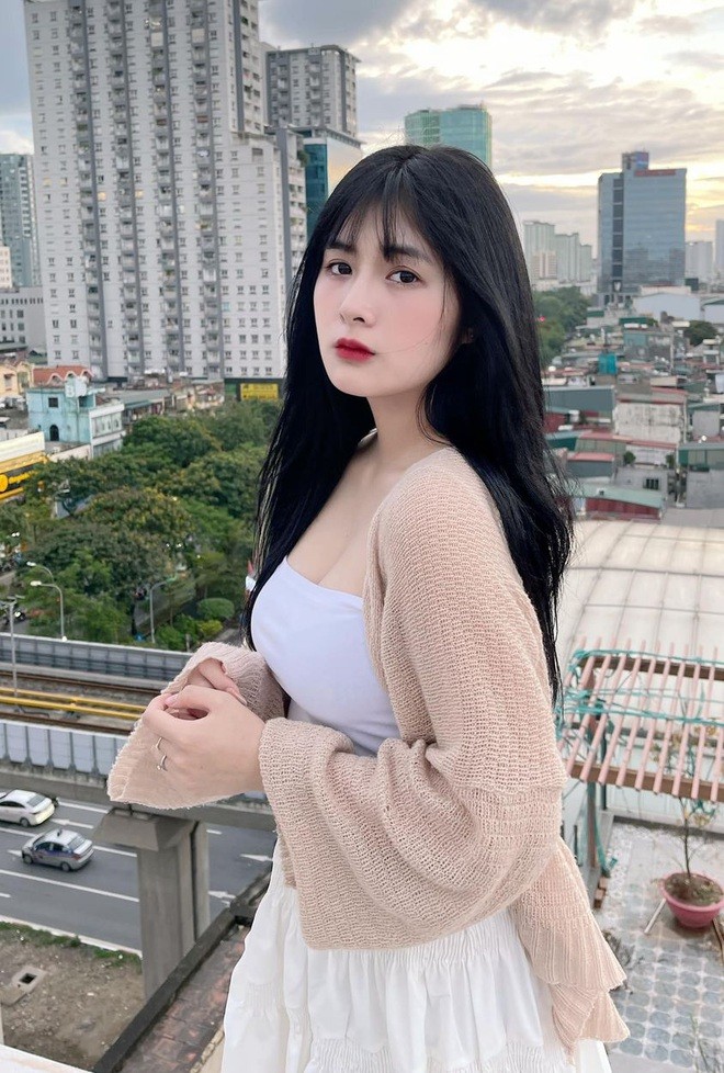 Dan nu streamer Viet moi noi khoe sac: 