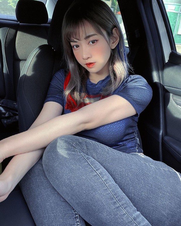 Dap xe kieu nay, hot girl Le Bong nhan du chi trich tu netizen