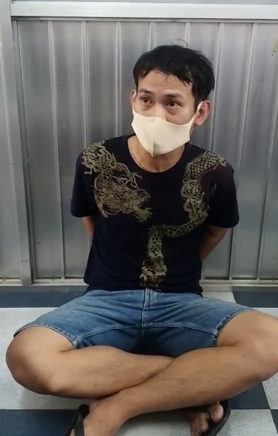 Video: Chan dung ke cuop khong che nu nhan vien o TP HCM