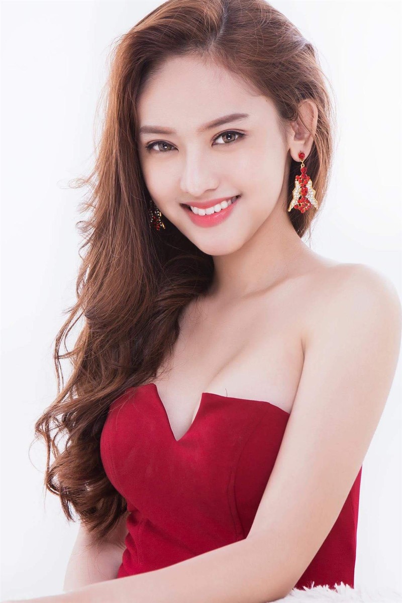 Tuoi 23, hot girl Ca Mau da dep lai nhieu tai san tien ti-Hinh-3