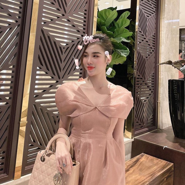 Nu tiep vien hang khong tiet lo bi ga di tour, lam sugar baby-Hinh-8