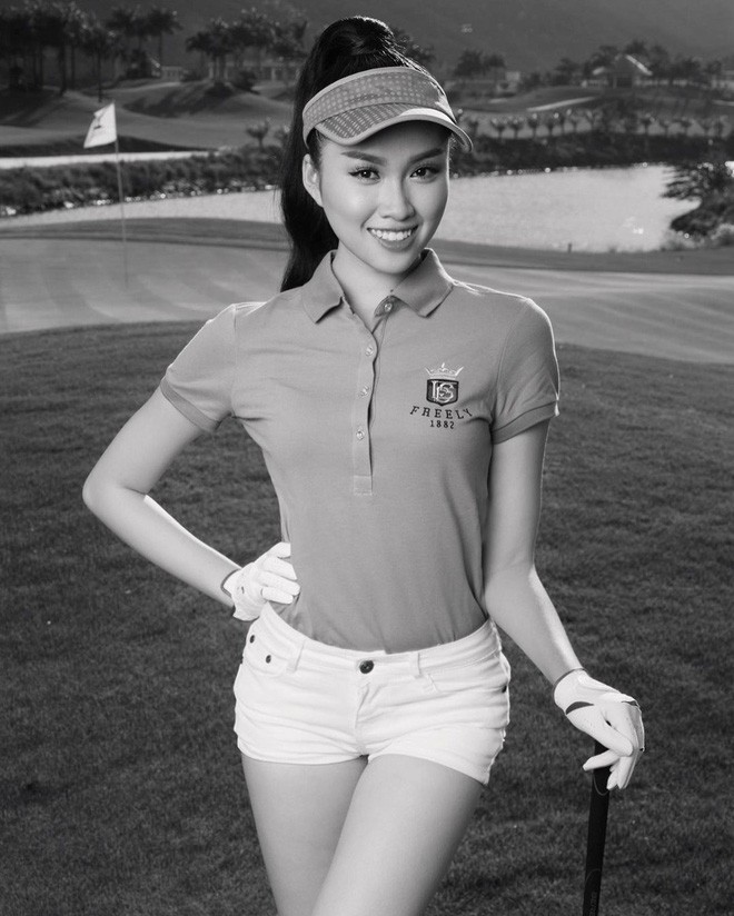 Dang anh choi golf, MC Thanh Thanh Huyen bi netizen 