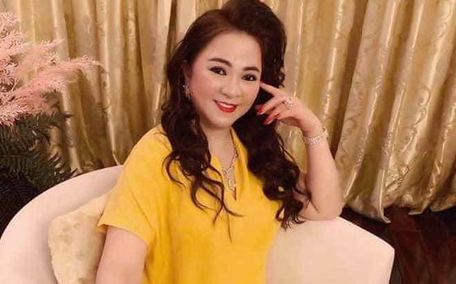 Cu duoc khen dieu nay, ba Phuong Hang 