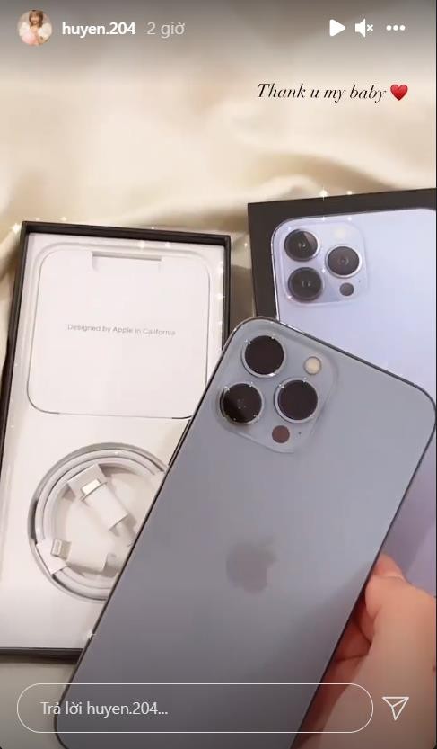 TikToker Khanh Huyen khoe duoc tang iPhone 13 Pro Max, netizen goi ten ai?-Hinh-2