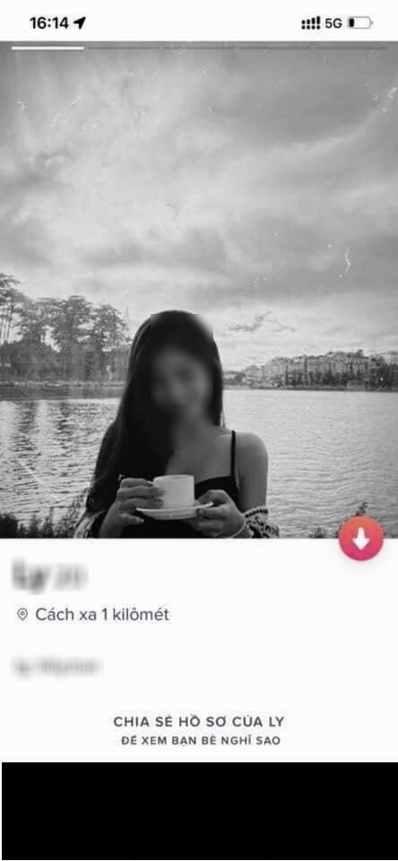 Nho ban trai quen qua Tinder dat Pizza, gai xinh co hanh dong la