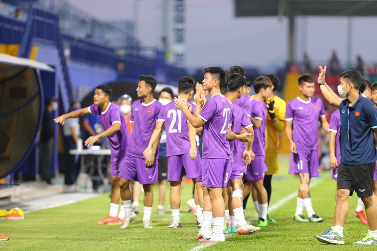 Vui dap Singapore 7 ban, U23 Viet Nam gui loi thach dau Thai Lan-Hinh-5
