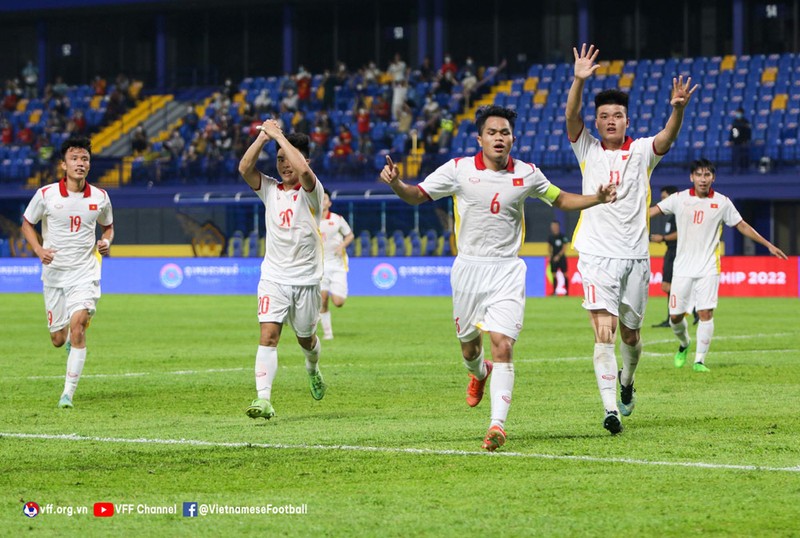 Thang nhe U23 Thai Lan, U23 Viet Nam oai phong vao ban ket-Hinh-19