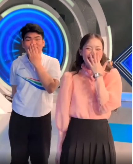 Ru thi sinh choi TikTok, nu MC Duong len dinh Olympia lo nhan sac-Hinh-5