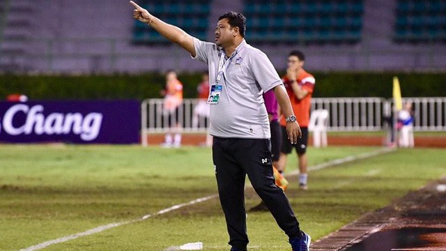 Tan HLV U23 Thai Lan tung om han truoc U23 Viet Nam ra sao?-Hinh-9
