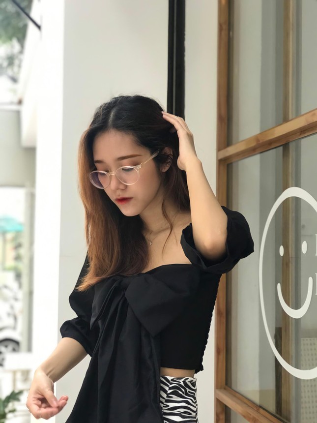 Gai xinh Ngoai giao va hanh trinh dua van hoc Viet Nam len TikTok-Hinh-9