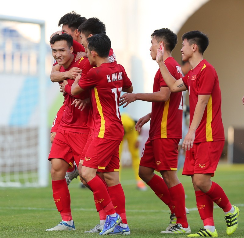 U23 Viet Nam da V-League 2022 tinh kha thi co cao?-Hinh-2