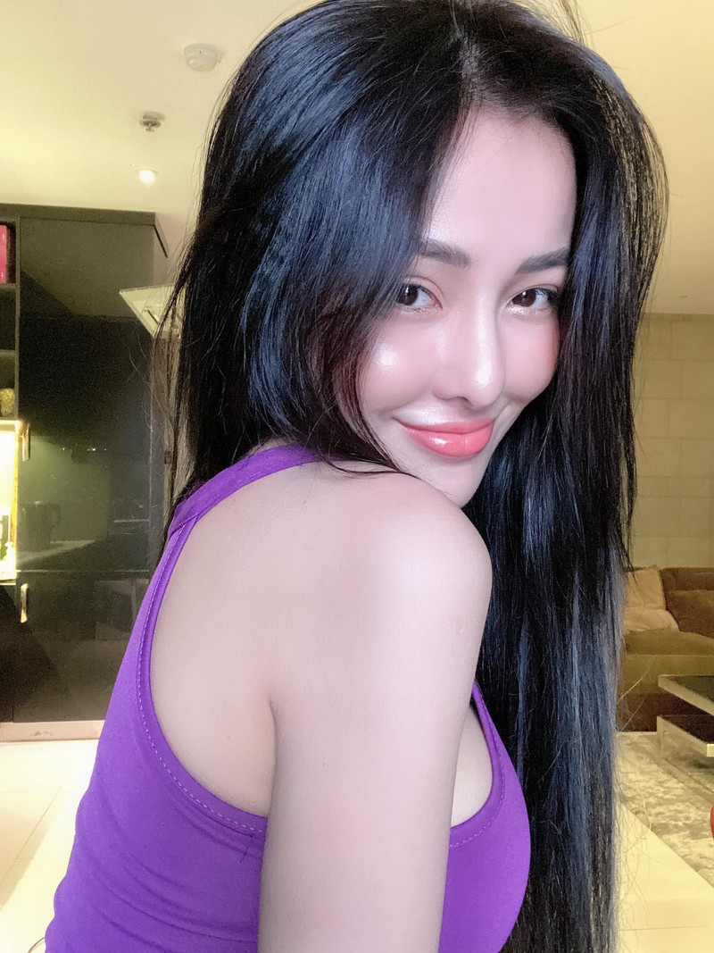 Khoe mat moc nhot nhat, Ngan 98 bi netizen ca khia cuc hai-Hinh-10