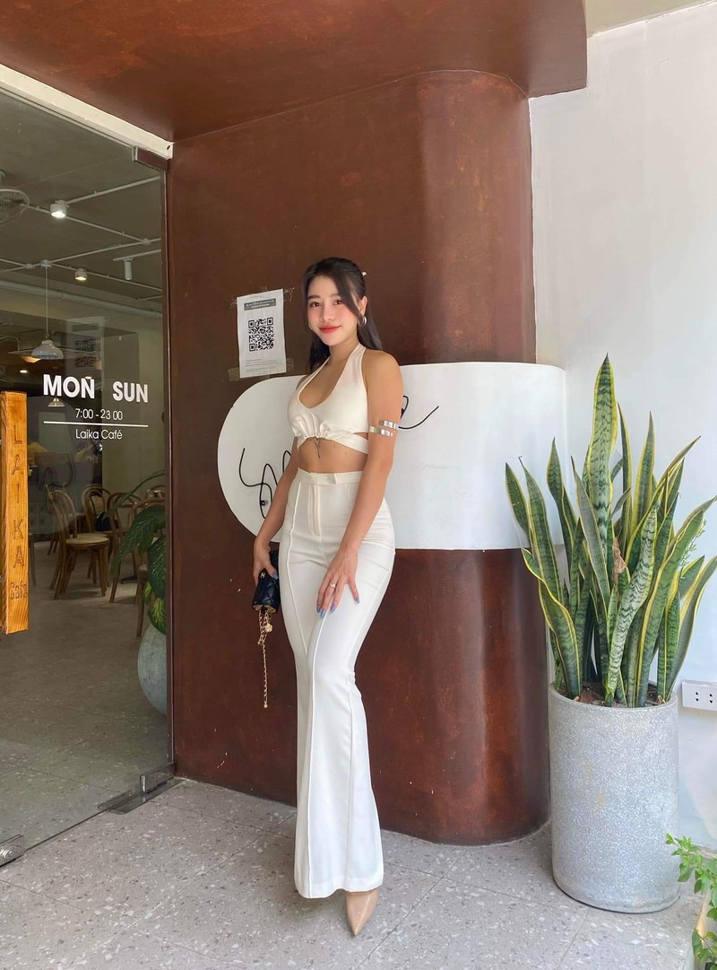 Co gai van phong khoe man 'lot xac' thanh hot girl phong gym-Hinh-10