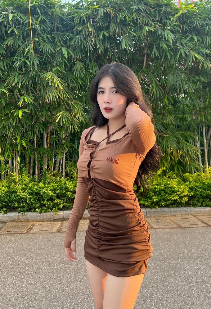 Clip TikTok moi, Quynh Alee gay tranh cai zoom can vong mot-Hinh-5