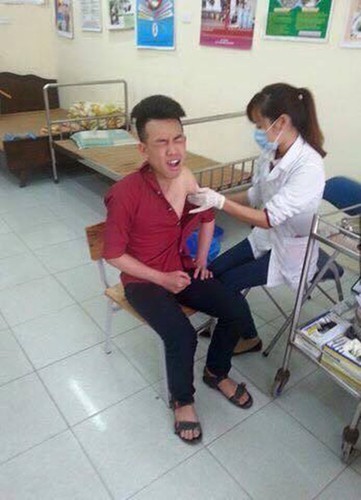 Bieu cam cua cau nhoc khi tiem phong lam netizen cuoi ru ruoi-Hinh-7