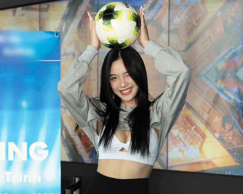 Danh tinh dan hot girl Viet casting san sang don World Cup 2022-Hinh-2
