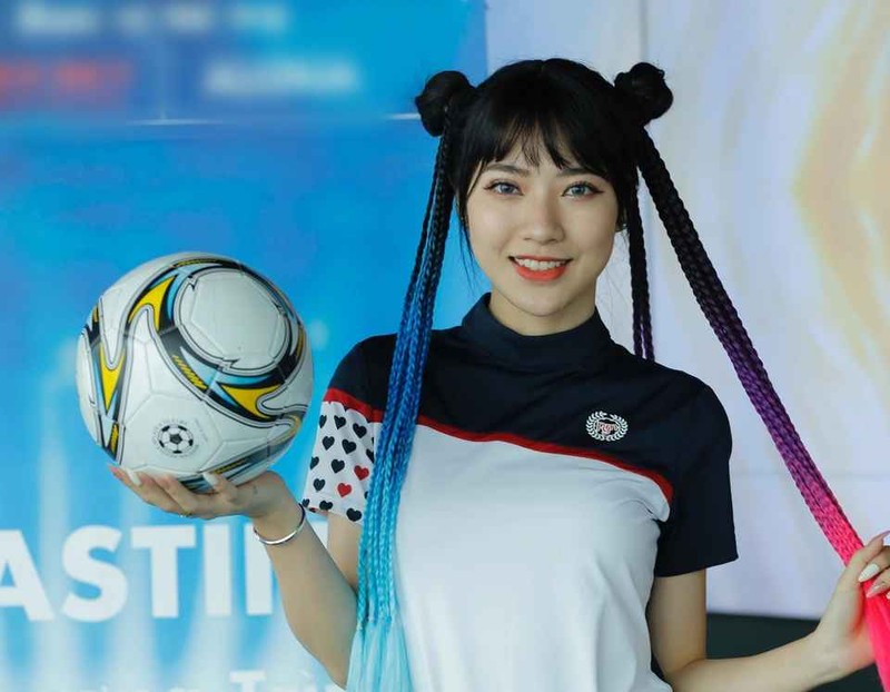 Danh tinh dan hot girl Viet casting san sang don World Cup 2022-Hinh-7