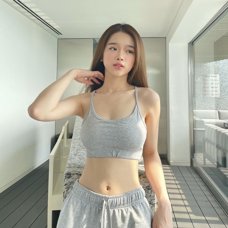 Linh Ka tu tin voi “body vang” o tuoi 20, ai ngam cung me-Hinh-12