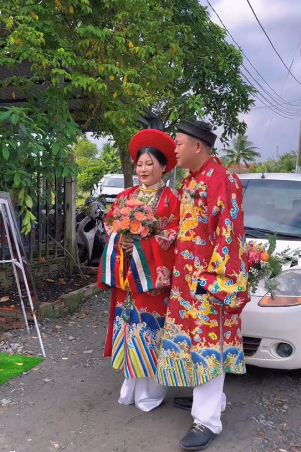 Co dau tu tay trang tri xe hoa dac biet khien netizen tram tro-Hinh-9