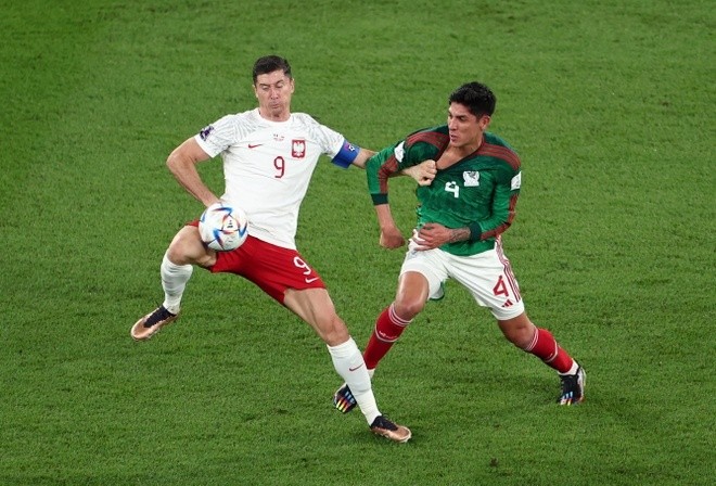 Mexico 0-0 Ba Lan “Lewi” sut truot 11m-Hinh-3