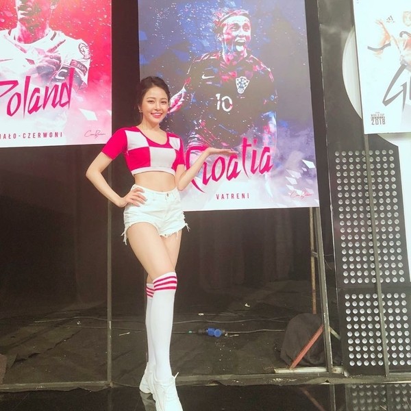 Dan hot girl World Cup nhung lan 