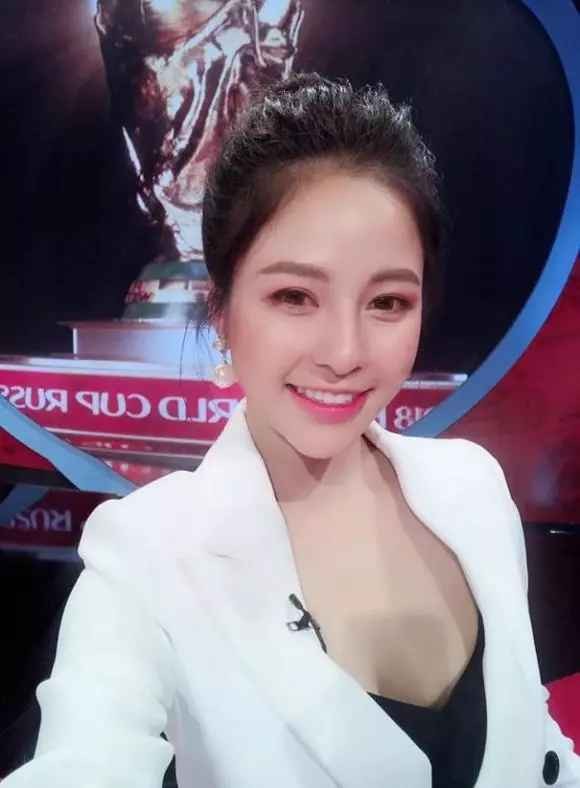 Dan hot girl World Cup nhung lan 