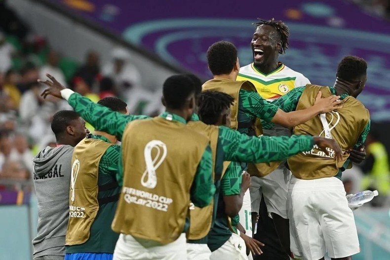 Qatar 1-3 Senegal: 2 tran toan thua, chu nha som bi loai-Hinh-2