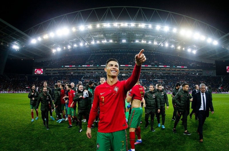 Ronaldo nam ki luc vo tien khoang hau nao tai World Cup?